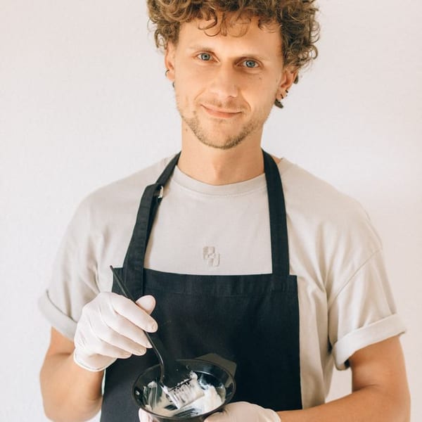 Iván Roca, estilista de peinado y eventos