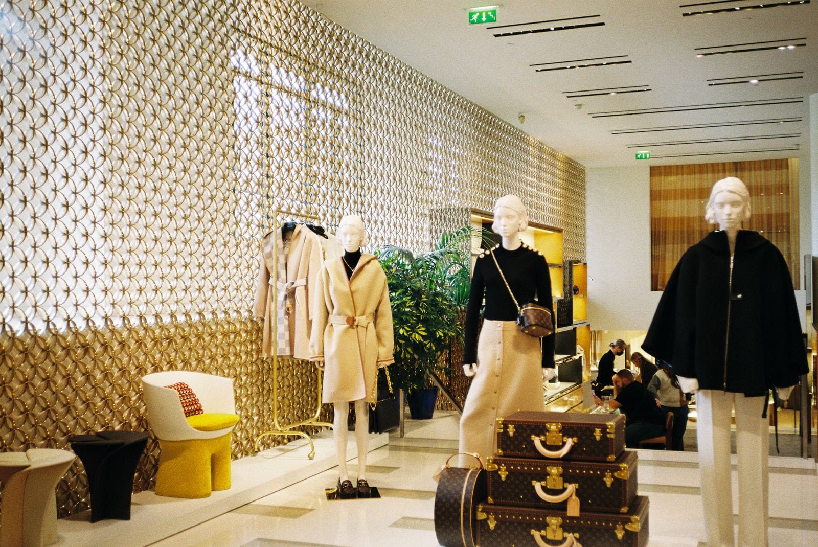 Interior de la boutique de Solana en Tarragona